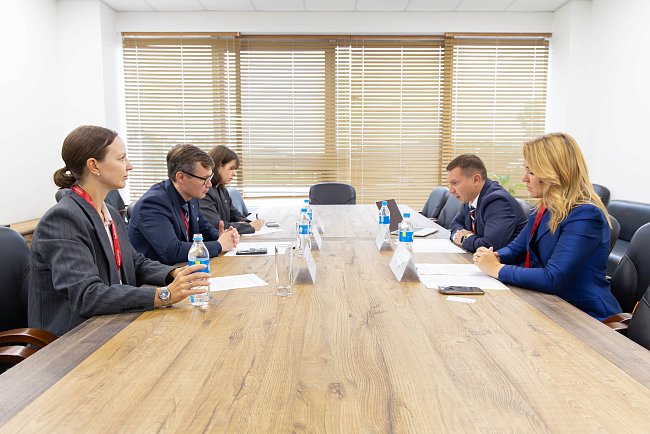 KRSU and FEFU discussed the development of cooperation on the sidelines of the EEF